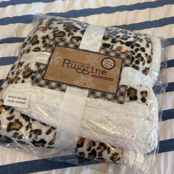Macchia di Ruggine Sherpa fleece leopard print blanket - Picture 2 of 3